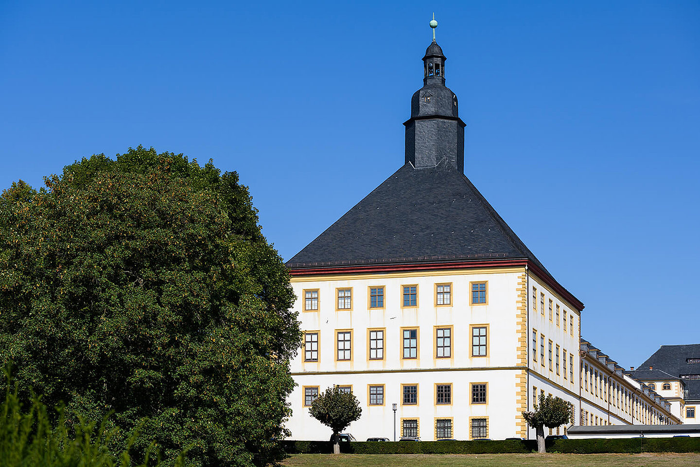 Blick auf Schloss Friedenstein aus der Nähe